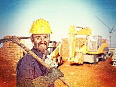 Tamirci inşaat sahasında