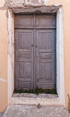 eski kapılar