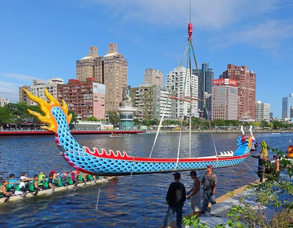 Подготовка к фестивалю Dragon Boat 2016 — стоковое фото