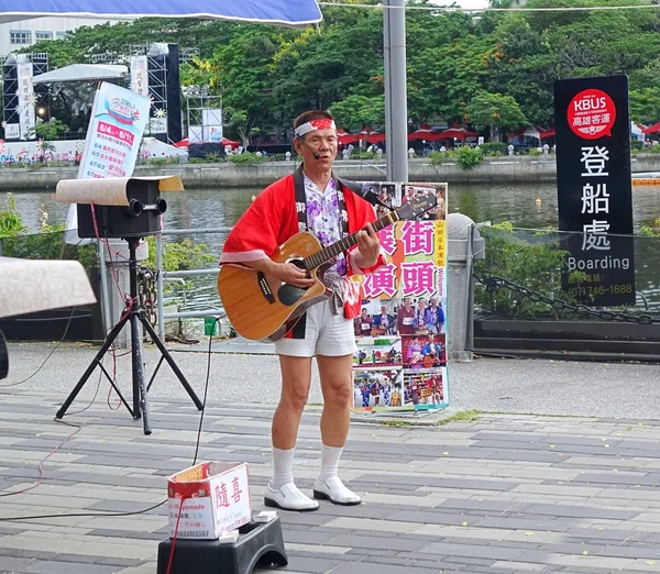 Musicista di strada in stile giapponese — Foto Stock
