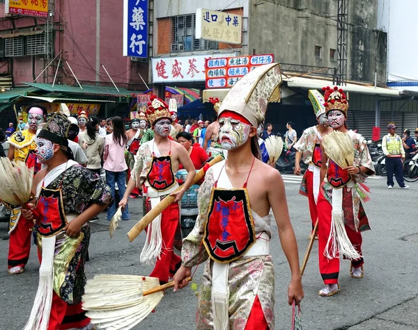 Dancers with Painted Facial Masks — Stock Photo, Image