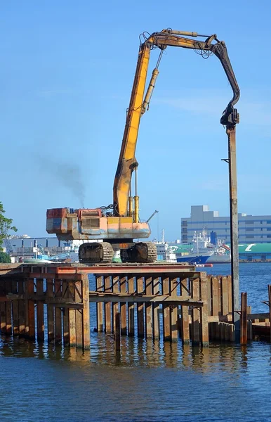 Hydraulic Pile Driver in Action — Stock Photo, Image