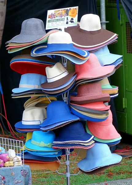 Selling Hats Made From Paper — Stock Photo, Image