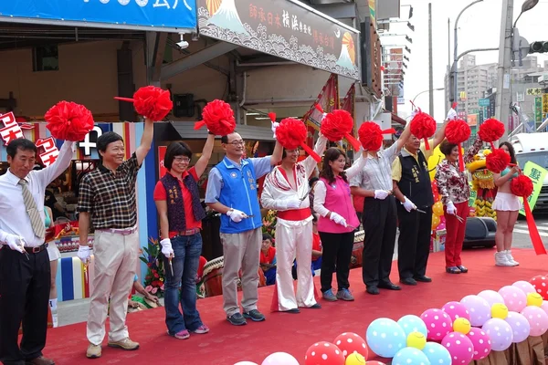 Ribbon Cutting Ceremony at Market Opening — Stock Photo, Image