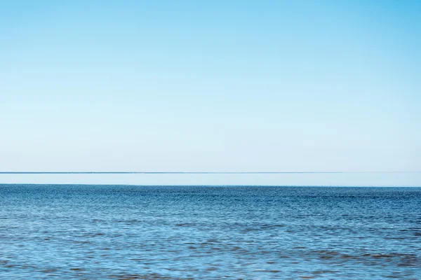 Calmo golfo de Riga, mar Báltico . — Fotografia de Stock