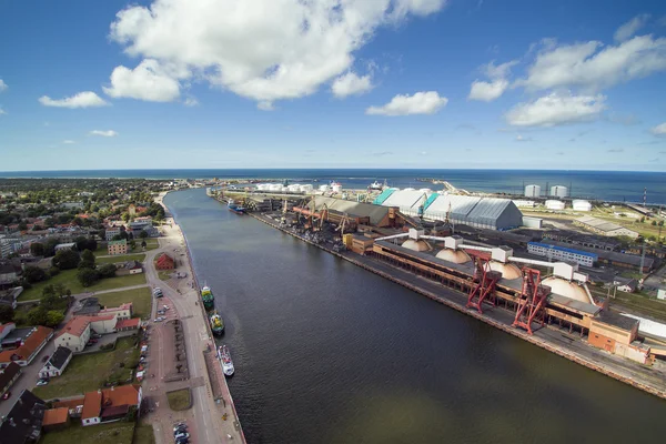 Stad Ventspils, Letland. — Stockfoto