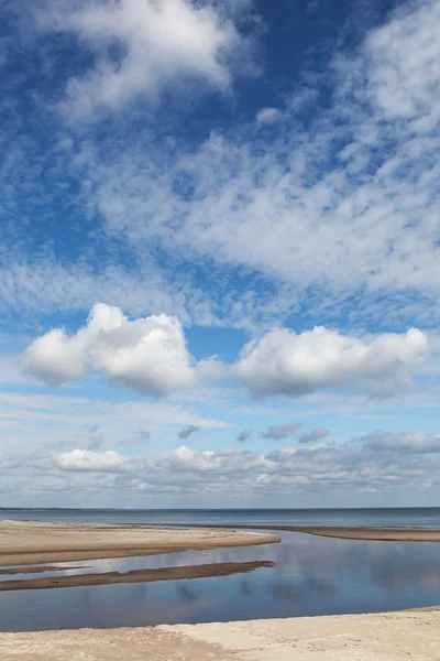 Baltık Denizi üzerinde bulutlar. — Stok fotoğraf