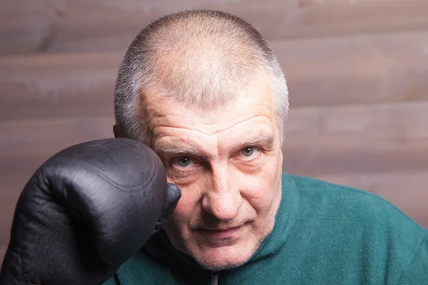 Hombre fuerte boxeo . — Foto de Stock