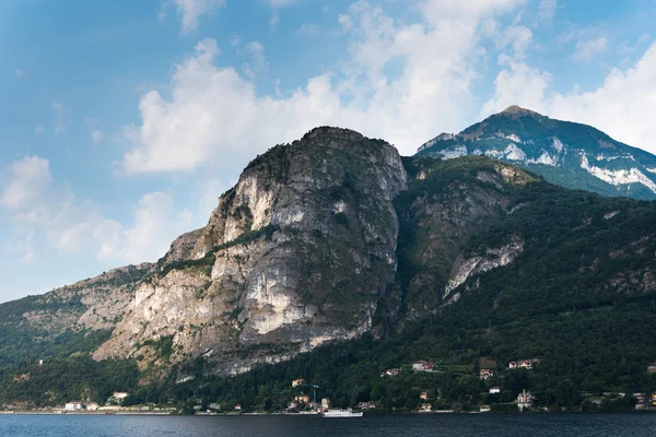 Como costa del lago, Italia . — Foto de Stock