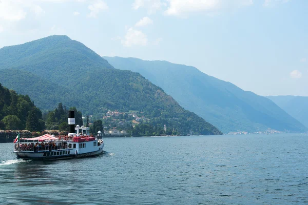 Navire sur le lac de Côme, Italie . — Photo