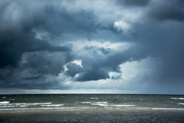 Karanlık Baltık Denizi. — Stok fotoğraf