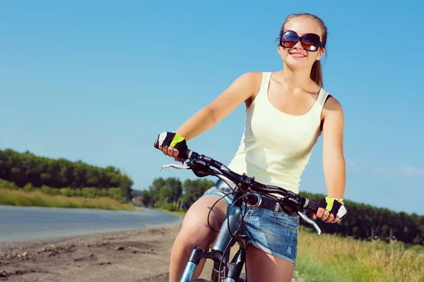 Su posición de estilo de vida activo — Foto de Stock