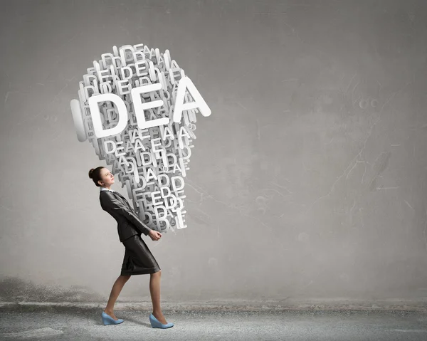 Woman carrying out her idea — Stock Photo, Image