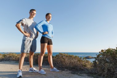 Plaj birlikte eğitim genç Çift