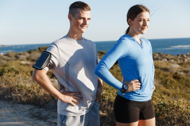 Plaj birlikte eğitim genç Çift