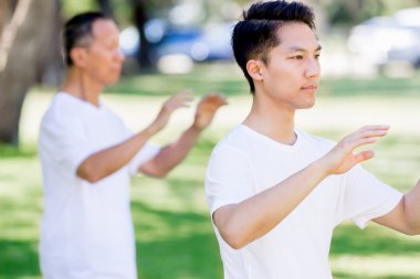 İnsanlar Park Thai chi