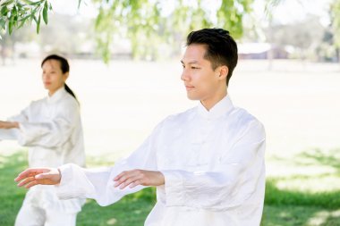 İnsanlar Park Thai chi