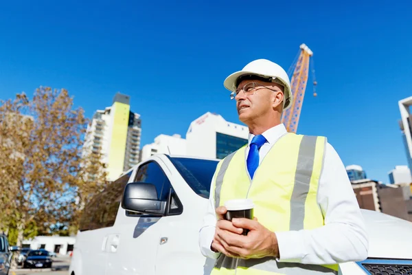 Ingeniero constructor en la obra — Foto de Stock