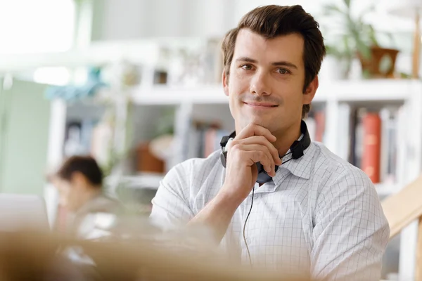 Young businessman in office — Stock Photo, Image