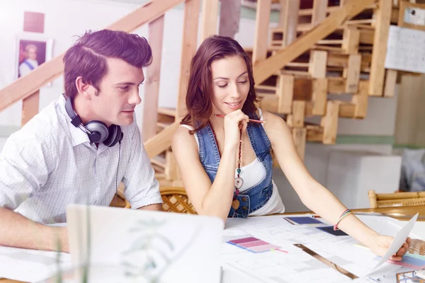 Start-up Team of two young people — Stock Photo, Image