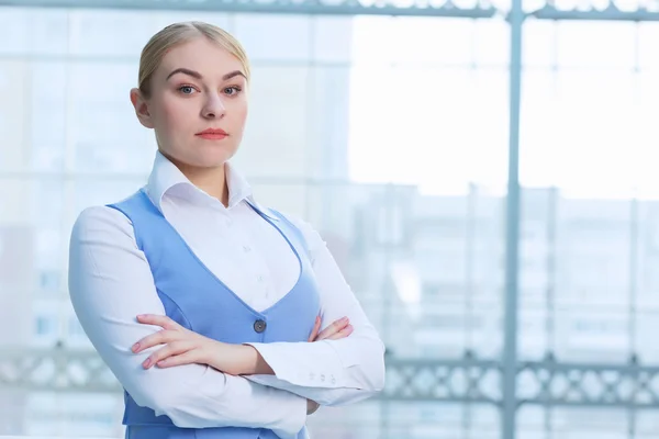 Attractive woman in office building — Stock Photo, Image