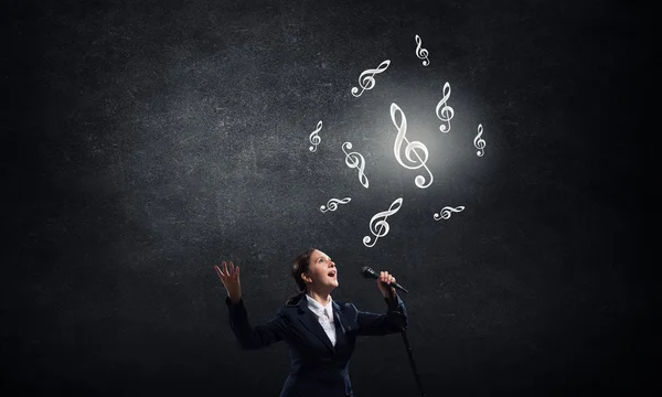 Anunciando su impresionante discurso — Foto de Stock