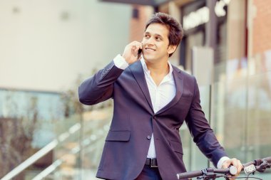 Bisiklet ile başarılı iş adamı