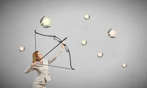 Woman aiming her goal — Stock Photo, Image