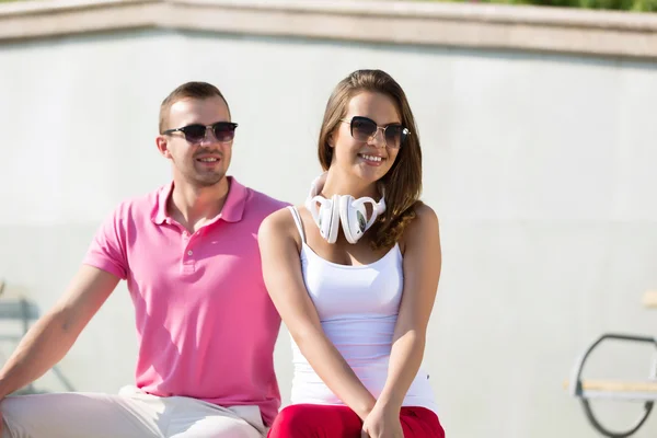 Beautiful couple spending weekend outdoors — Stock Photo, Image