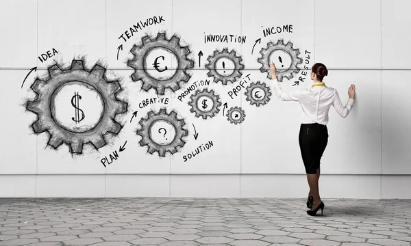 Mujer presentando concepto de trabajo en equipo —  Fotos de Stock