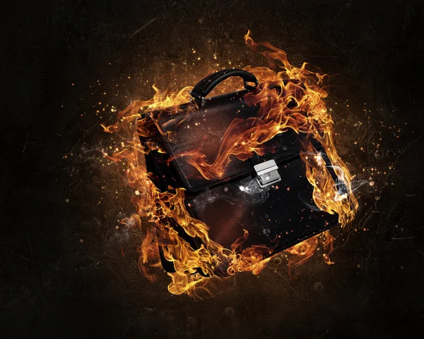 Briefcase burning in fire — Stock Photo, Image