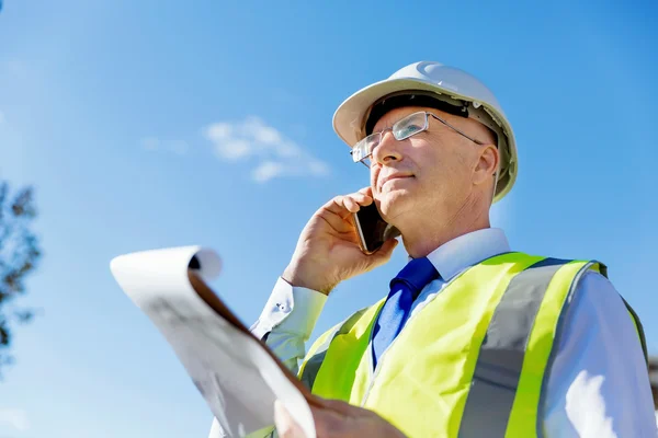 Ingeniero constructor en la obra —  Fotos de Stock