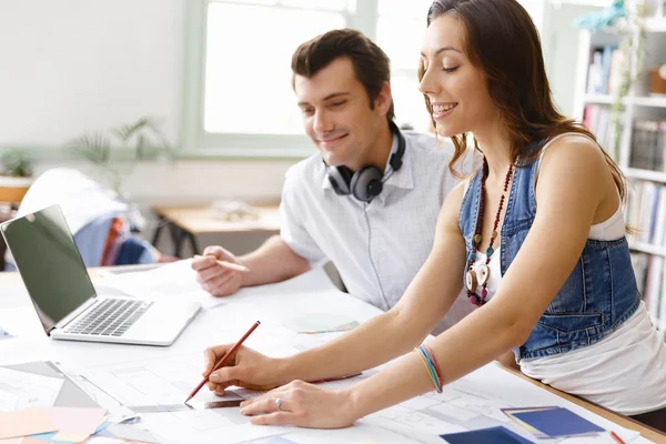 Start-up Team of two young people — Stock Photo, Image