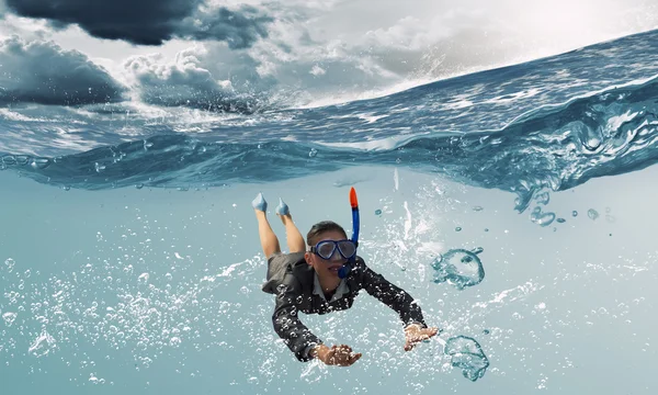 Nő a víz alatt — Stock Fotó