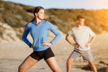 Plaj birlikte eğitim genç Çift