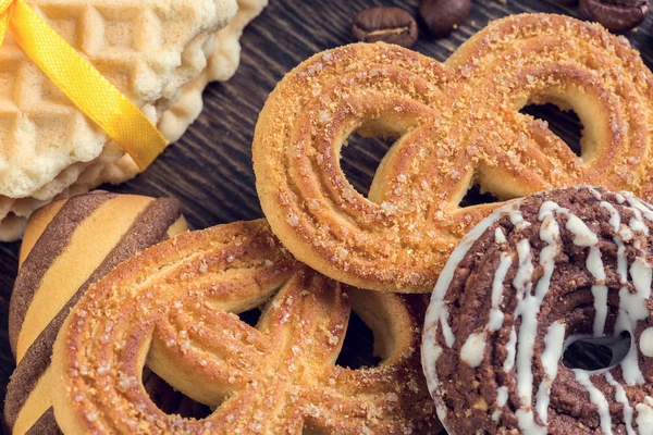 Galletas en la mesa — Foto de Stock