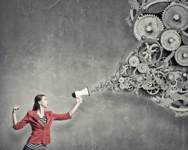 Yapıcı düşünce sahiptir