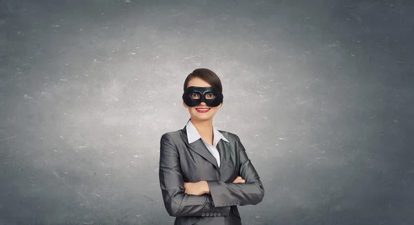 Vrouw met masker — Stockfoto