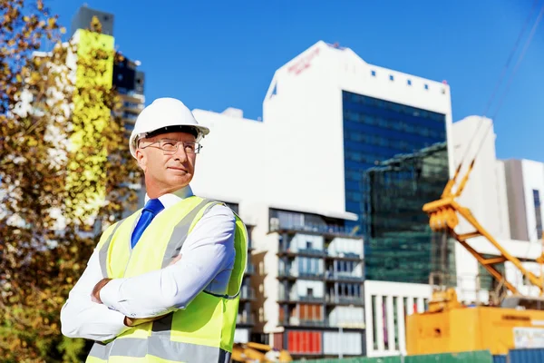 Ingenjör byggmästare på byggarbetsplatsen — Stockfoto