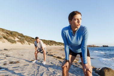 Plaj birlikte eğitim genç Çift