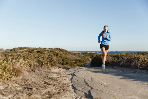 Biegacz Sport jogging na plaży pracy — Zdjęcie stockowe