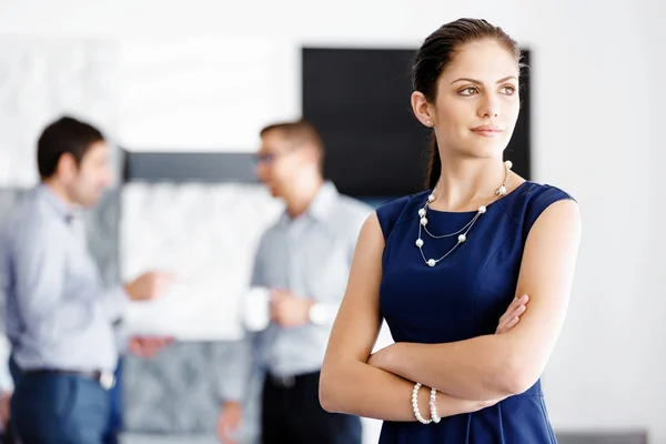 Attractive office worker standing — Stock Photo, Image