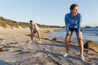 Plaj birlikte eğitim genç Çift