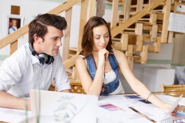 İki genç insan start-up takım