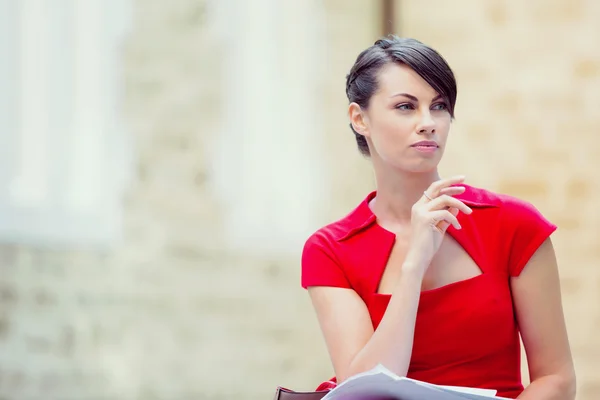 Portret interesu poza — Zdjęcie stockowe