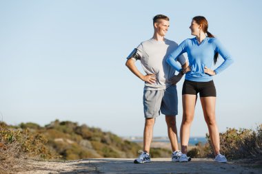 Plaj birlikte eğitim genç Çift