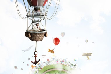 Zarif adam Aerostat içinde seyahat