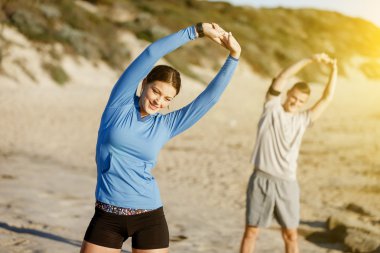 Plaj birlikte eğitim genç Çift