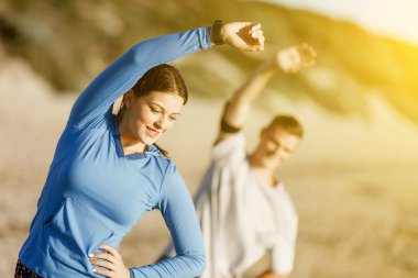 Plaj birlikte eğitim genç Çift