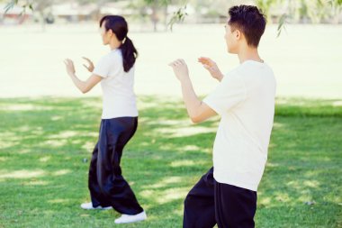 İnsanlar Park Thai chi